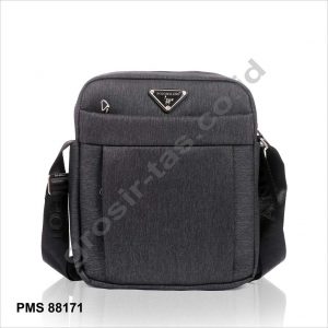 sling bag / tas selempang