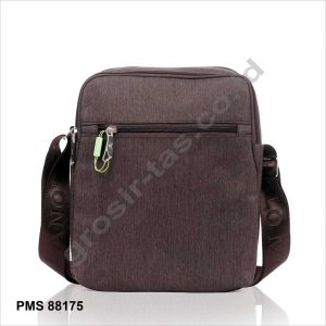 sling bag / tas selempang