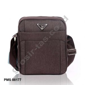 sling bag / tas selempang